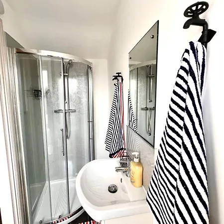 Apartment Little Dockray Two-bed Centre Of